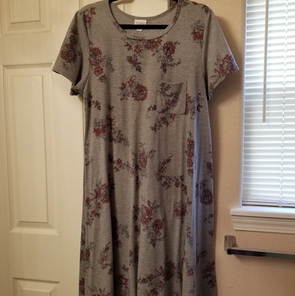 LuLaRoe Dresses & Skirts - Lularoe Large floral Carly